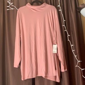 SOFT PINK TURTLE NECK SWEATER